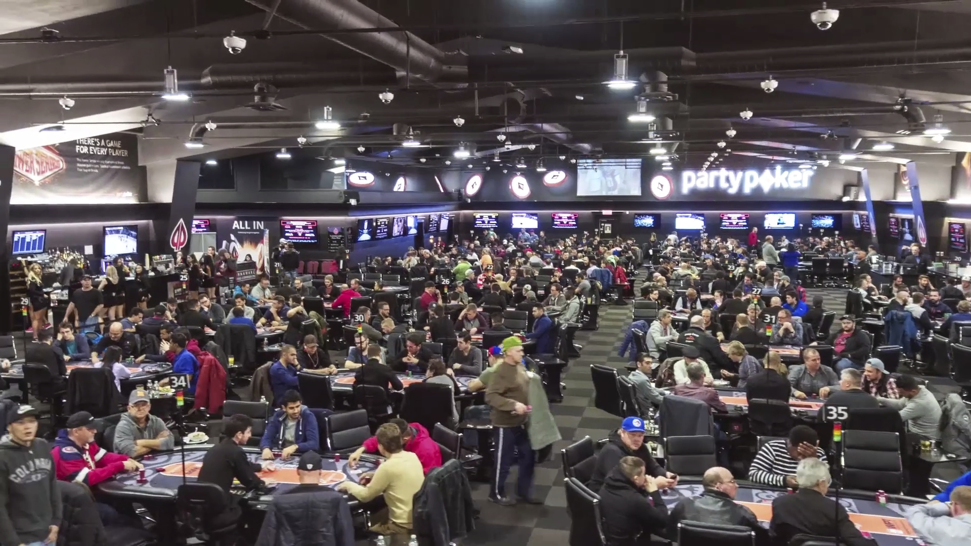 A live poker tournament hall, illustrating the kind of UK live festival now backed by the GGPoker x Grosvenor partnership.